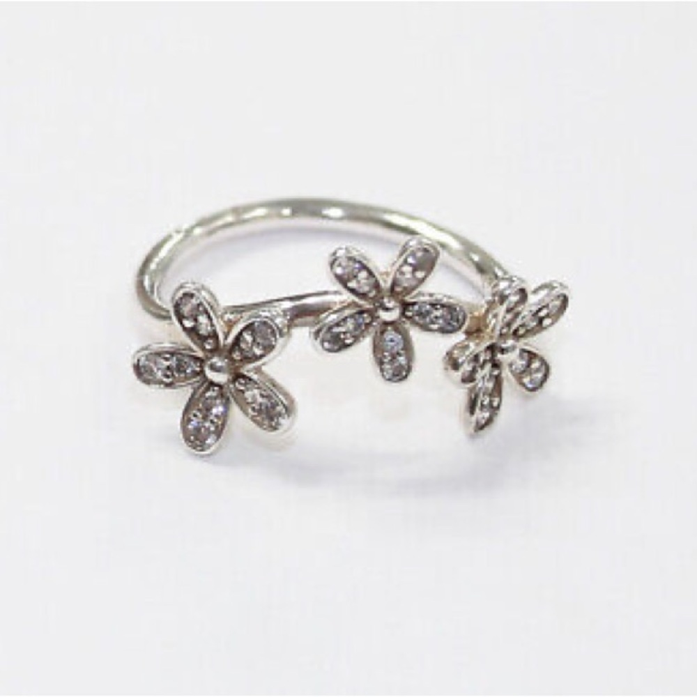 Pandora Daisy Ring